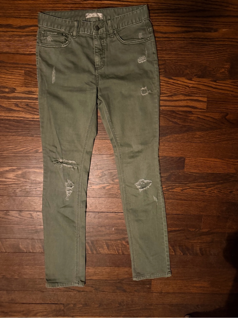 NWOT Free People Olive Green Distressed Skinny Jeans Women’s Size 28